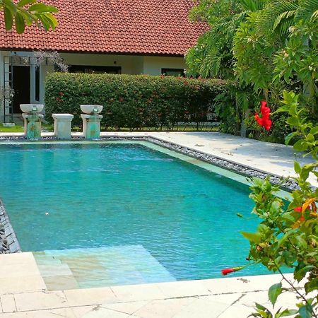 Sayang Taman Villas Санур Екстер'єр фото
