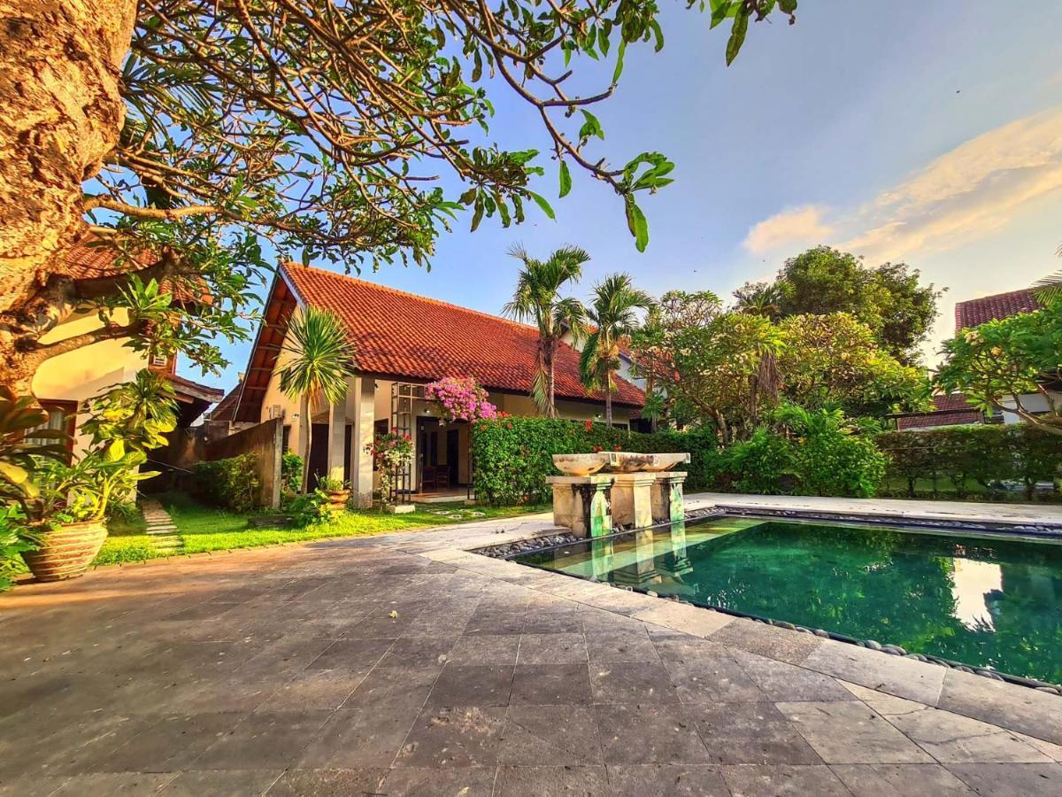 Sayang Taman Villas Санур Екстер'єр фото