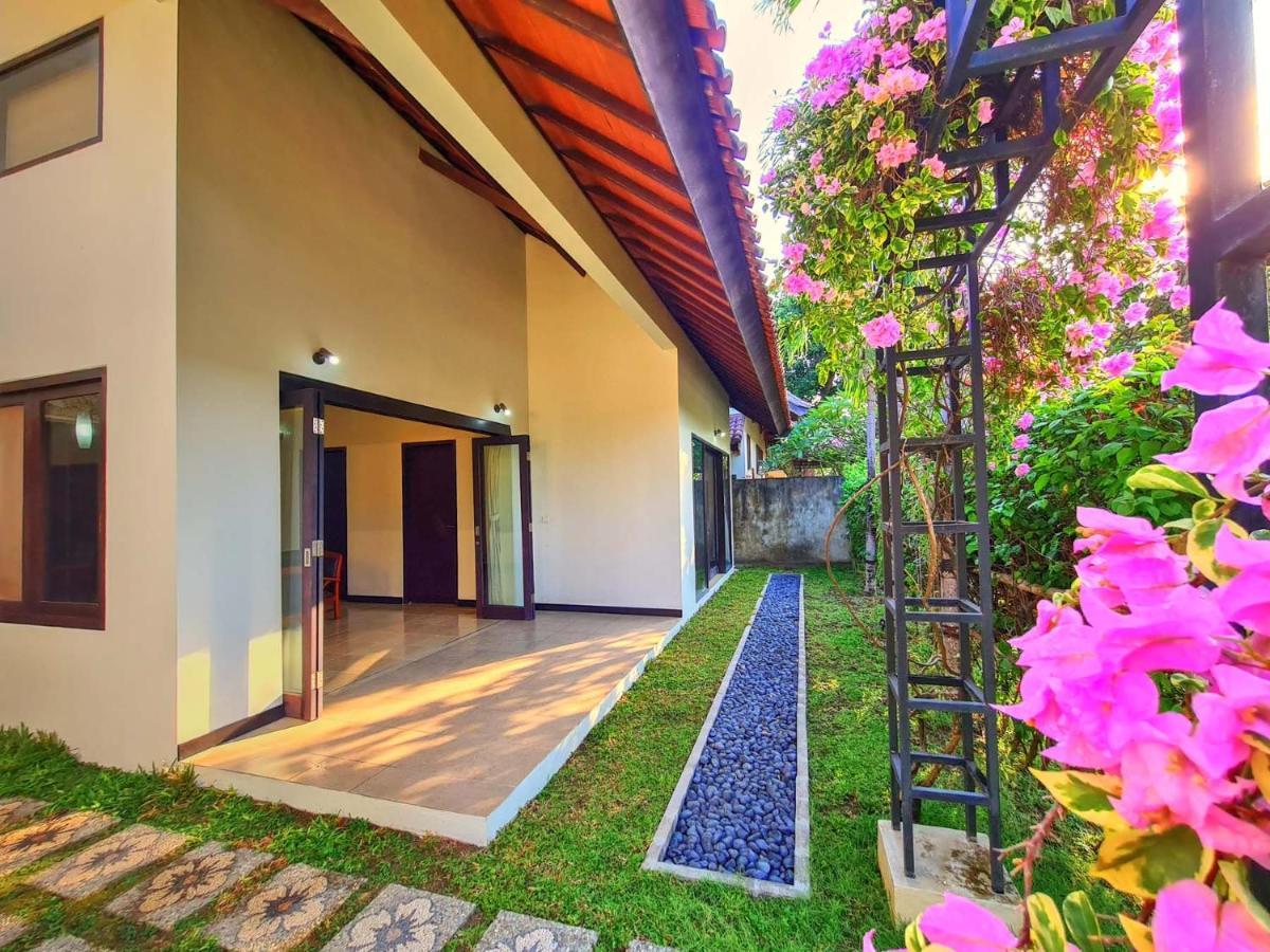 Sayang Taman Villas Санур Екстер'єр фото